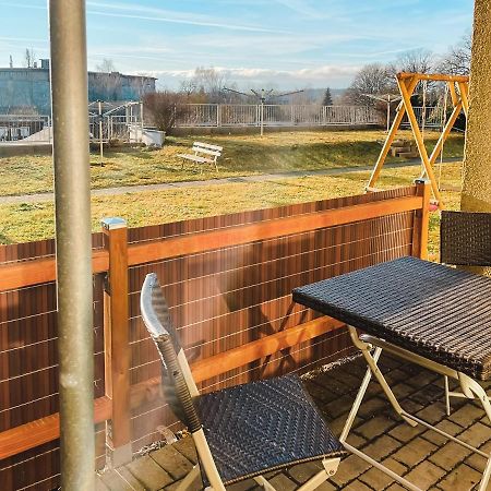 Schoene Wohnung, Eigene Terrasse, Privater Parkplatz, Wi-Fi, Waschmaschine, 3P Κέμνιτς Εξωτερικό φωτογραφία