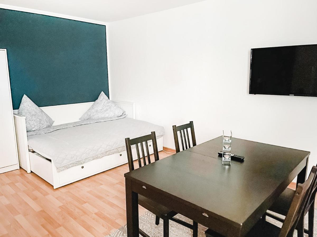 Schoene Wohnung, Eigene Terrasse, Privater Parkplatz, Wi-Fi, Waschmaschine, 3P Κέμνιτς Εξωτερικό φωτογραφία